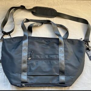 Foldie travel tote - never used!